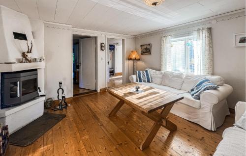 Odeshog Municipality House | 2 Bedroom Lovely Home In Ödeshög