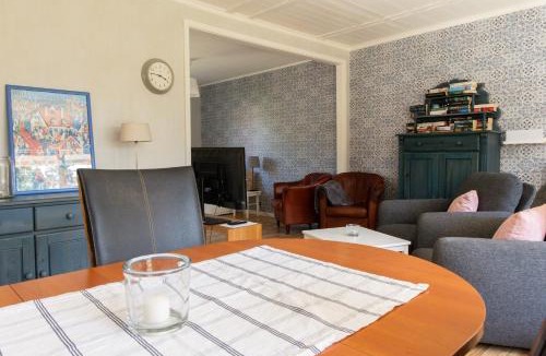 Alstermo House | Cozy Smalandcottage Alsterfors 23 - towels, bed linen and toiletries provided -