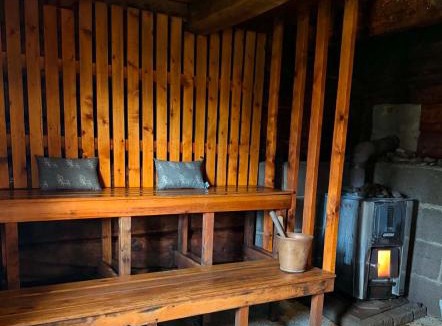 Storfjord House | Aurora Lodge Helligskogen with sauna