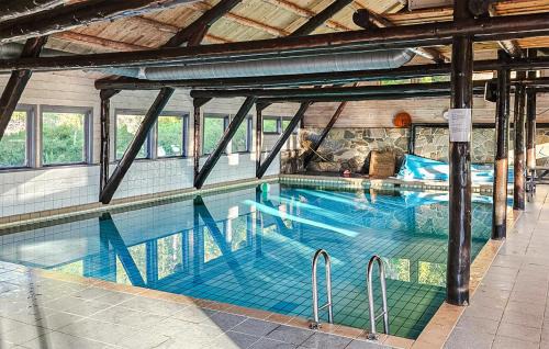 Tjørhom Apartment | Amazing Apartment In Tjørhom With Sauna