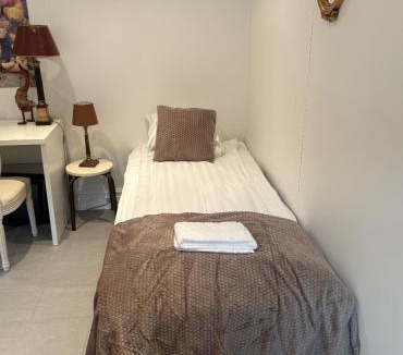 Innerstaden Apartment | Charming & Cozy Visby Apartment for 3