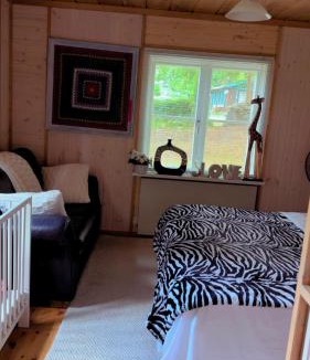 Fjalkinge House | BAPA STAYs COZY CABIN B BY THE IVÖ LAKE