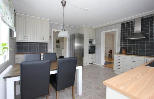 Krokshult House | Villa Oakfield
