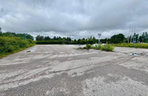 Jarvenpaa Other | Fox Center Matkaparkki Järvenpää Only Parking Slot