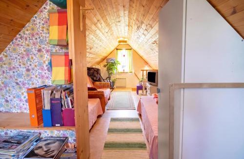 Motala House | Charming Swedish Forest Cottage Motala - Happy Rentals