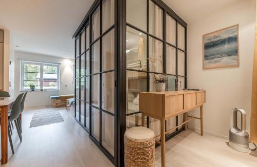 Are Apartment | Central Modern Stay with Sauna