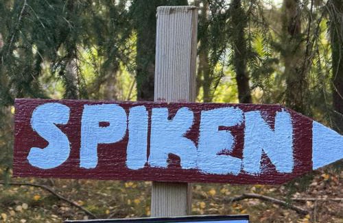 Spiken House | Sjönära boende i Vänerns skärgård