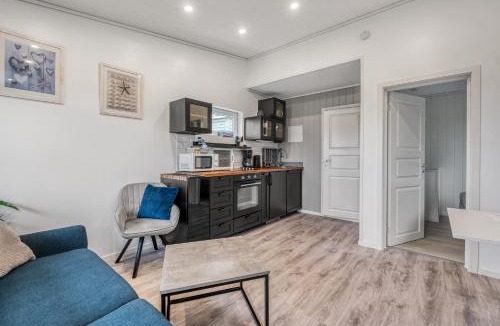 Dyrvik House | Feriehus med Sjøutsikt
