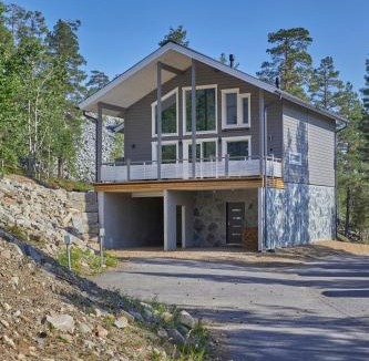 Pyhatunturi Ski Chalet | Holy Moly by Hilla Villas