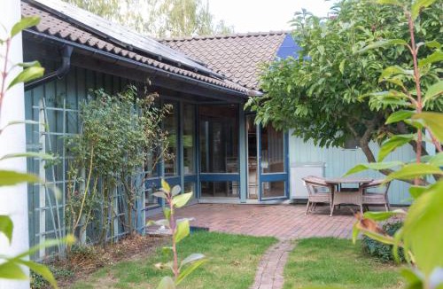Hoor House | Countryside house near lake, golf course & castle