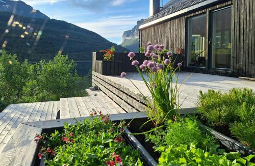 Gildeskal House | Cabin with sauna and fire pit