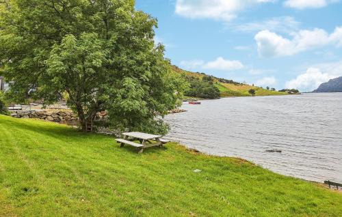 Askvoll House | Stunning Home In Stongfjorden With House A Panoramic View
