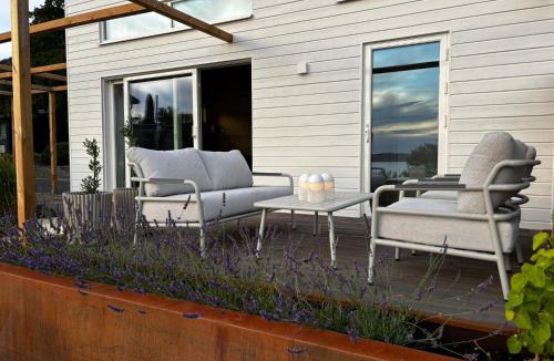 Huskvarna Villa | Studio VillaSjövik med utsikt över sjön Vättern , 5 minuter till Elmia!