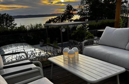 Huskvarna Villa | Studio VillaSjövik med utsikt över sjön Vättern , 5 minuter till Elmia!