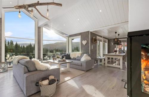 Voss House | Spacious modern cabin in a quiet setting on Voss
