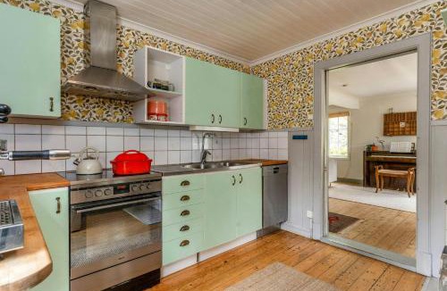 Sotenas House | Warm Wooden Home with Piano Deer & Forest Trails