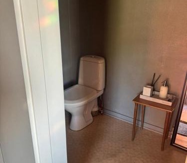 Utskarpen Apartment | The Cristal healing room