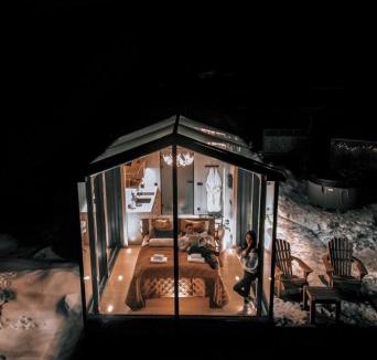 Kvaefjord Municipality Cabin | WonderInn Arctic