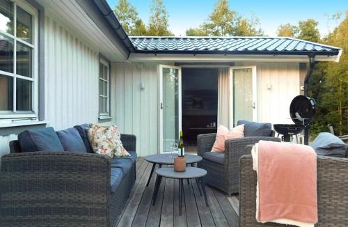 Hacksvik House | 4 person holiday home in HÅCKSVIK-By Traum