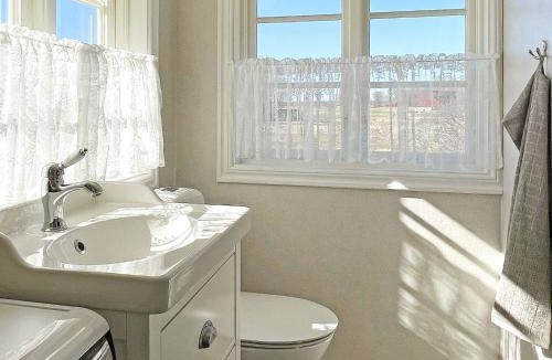 Mariestad House | 4 person holiday home in MARIESTAD-By Traum
