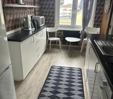 Monsteras Apartment | Faruqshus