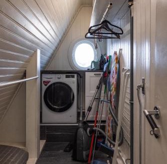 Centrum Apartment | Rymlig 100 m2 lägenhet i centrala Borås-Salängen