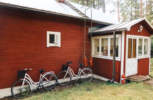 Karkola House | Peaceful Forest cabin with Sauna