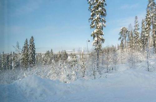 Kehys-Kainuu House | Holiday Home Vihtarinne b paritalo by Interhome