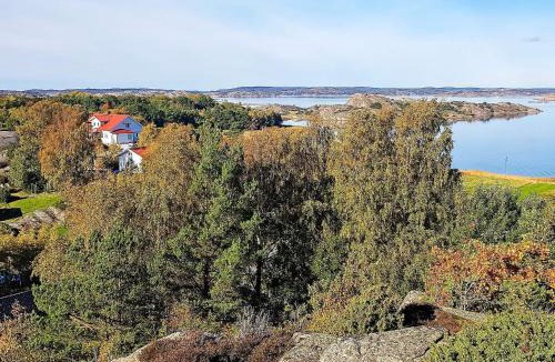 Klovedal House | 10 person holiday home in KLÖVEDAL