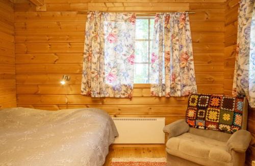 Lotjola House | Holiday Home Utras by Interhome