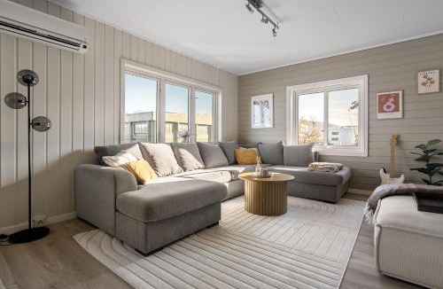 Tromso Apartment | 5-Bedroom Family Home Apartment