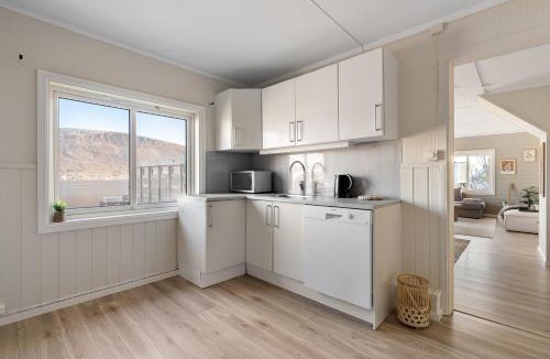 Tromso Apartment | 5-Bedroom Family Home Apartment
