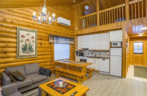 Rukatunturi House | Holiday Home Kaukonraitti 4 c 2 by Interhome