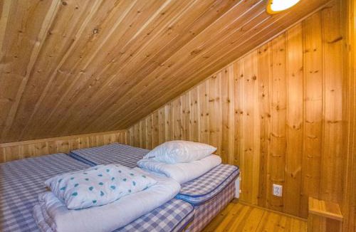 Rukatunturi House | Holiday Home Kaukonraitti 4 c 2 by Interhome
