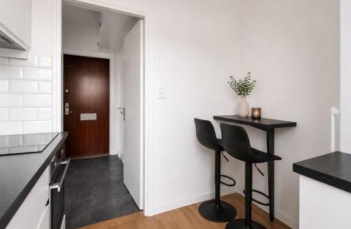 Ladugardsgardet Apartment | Modern apartment in the heart of Stockholm