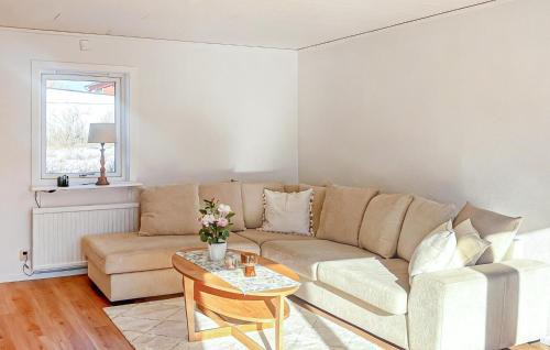 Hagaby House | 5 Bedroom Awesome Home In Löttorp