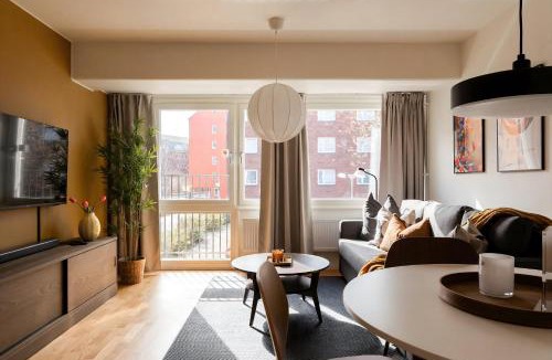 Vasteras Apartment | Guestly Homes - Central Premium Suite 1BR