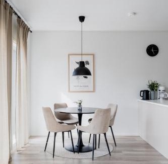 Vantaa Apartment | Moderni paritalo lähellä lentokenttää, free parking, sauna