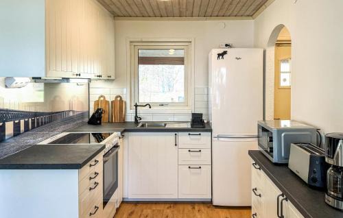 Langserud House | Nice Home In Långserud With Wifi