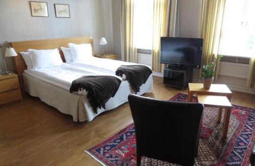 Falkoping Hotel | Hotell S:t Olof