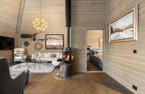 Fidjeland Ski Chalet | Large modern cabin from 2023 for rent
