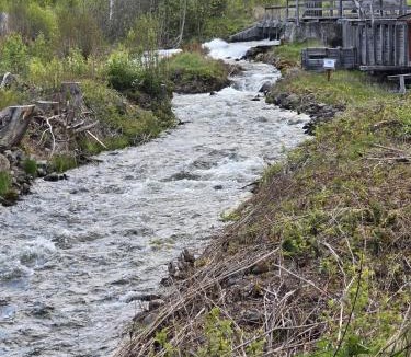 Undenas House | Historiskt, mysigt boende med sjöutsikt i underbar miljö