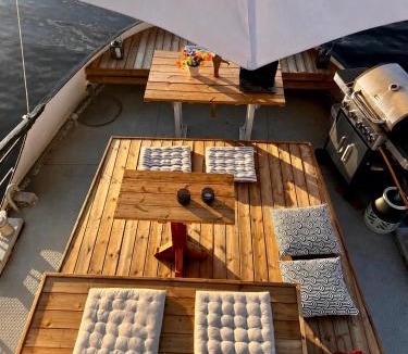 Puumala Boat Rental | Saimaa Experience - laivamajoitus