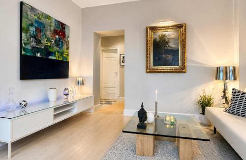 Skoyen Apartment | TV9B - 2BR Charming Skoyen Retreat