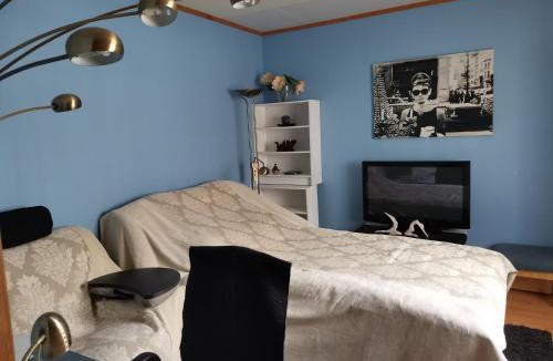 Kirkenes House | Room 2