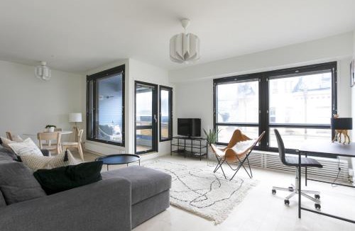 Kluuvi Apartment | 2ndhomes Cozy 60m2 1BR home with Balcony by Central Station