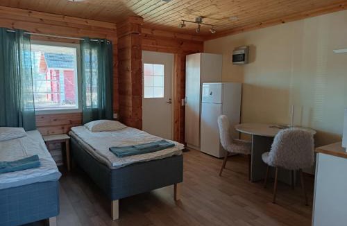 Saarijarvi Cabin | Venetsianranta