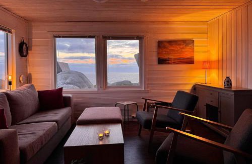 Karmoy Ski Chalet | Sandhåland Camping Hytte nr 7
