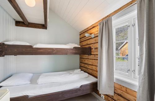 Moskenes House | Åsebua - Renovated rorbu with seaview
