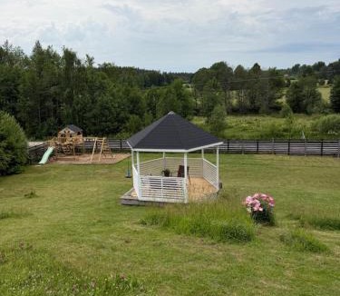 Ostankarr Bed & Breakfast | Kolmårdsgården B&B